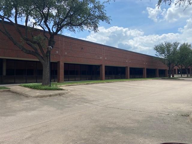 Richardson Business Center - Commercial Lease