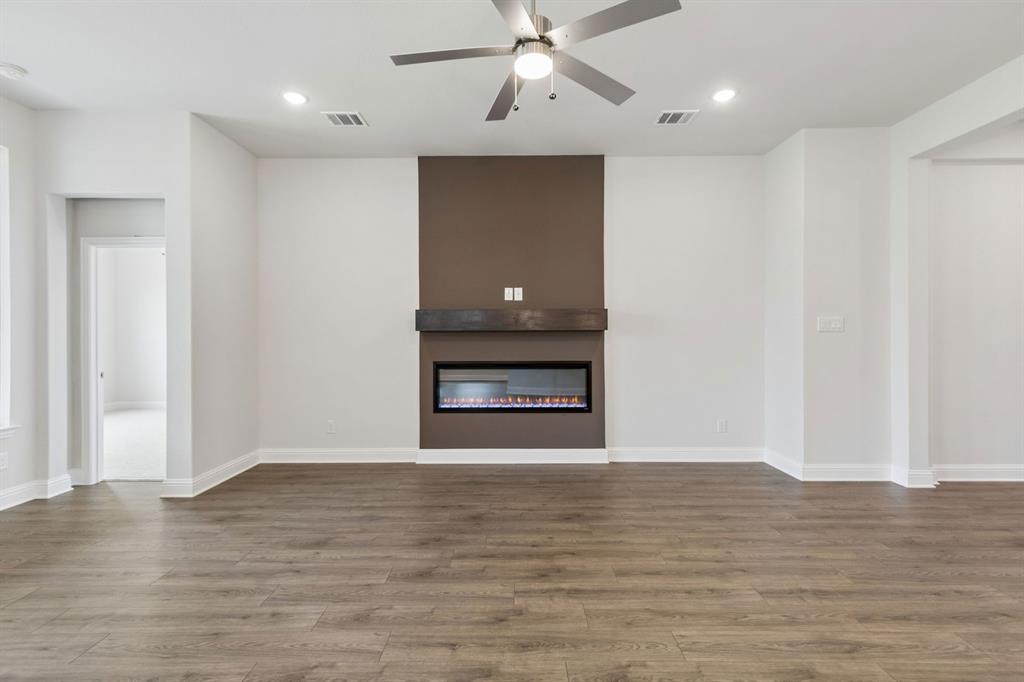 Summer Crest - Residential