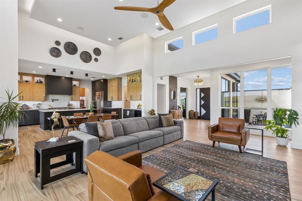 Bella Flora - Residential