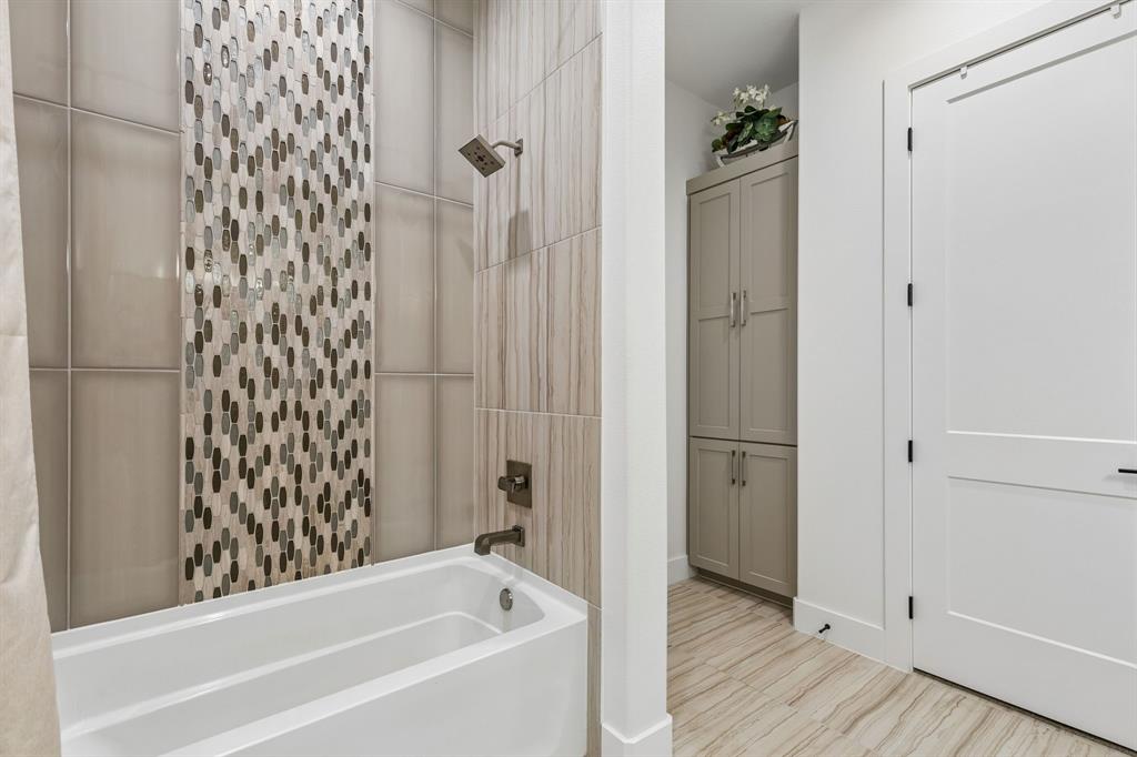 Bella Flora - Residential