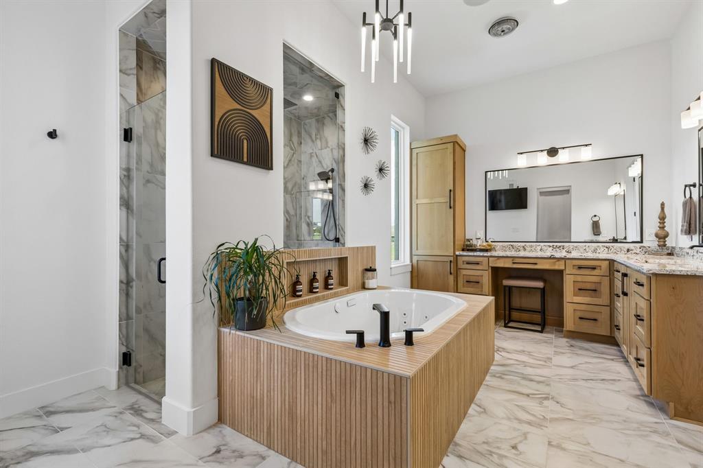 Bella Flora - Residential