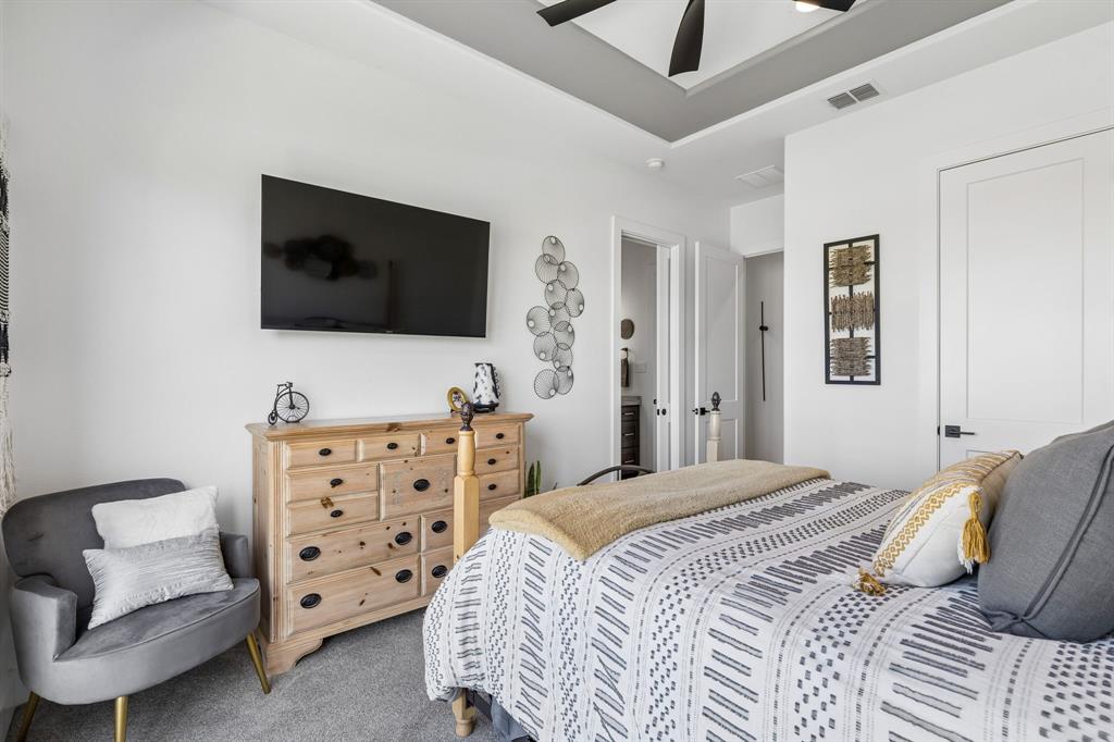 Bella Flora - Residential