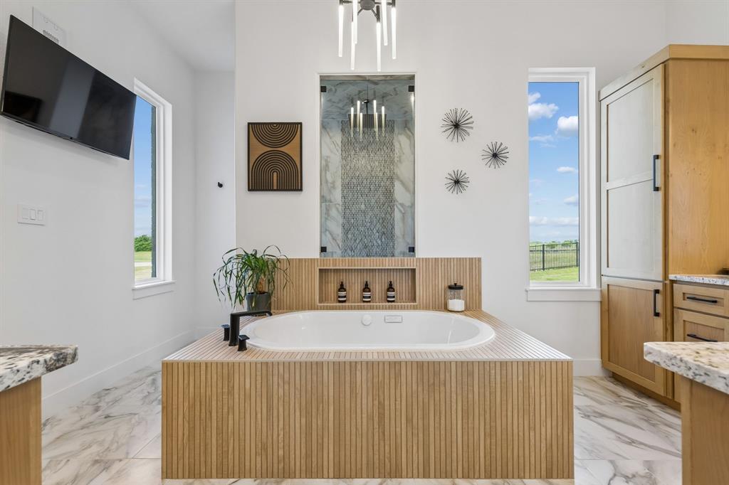 Bella Flora - Residential