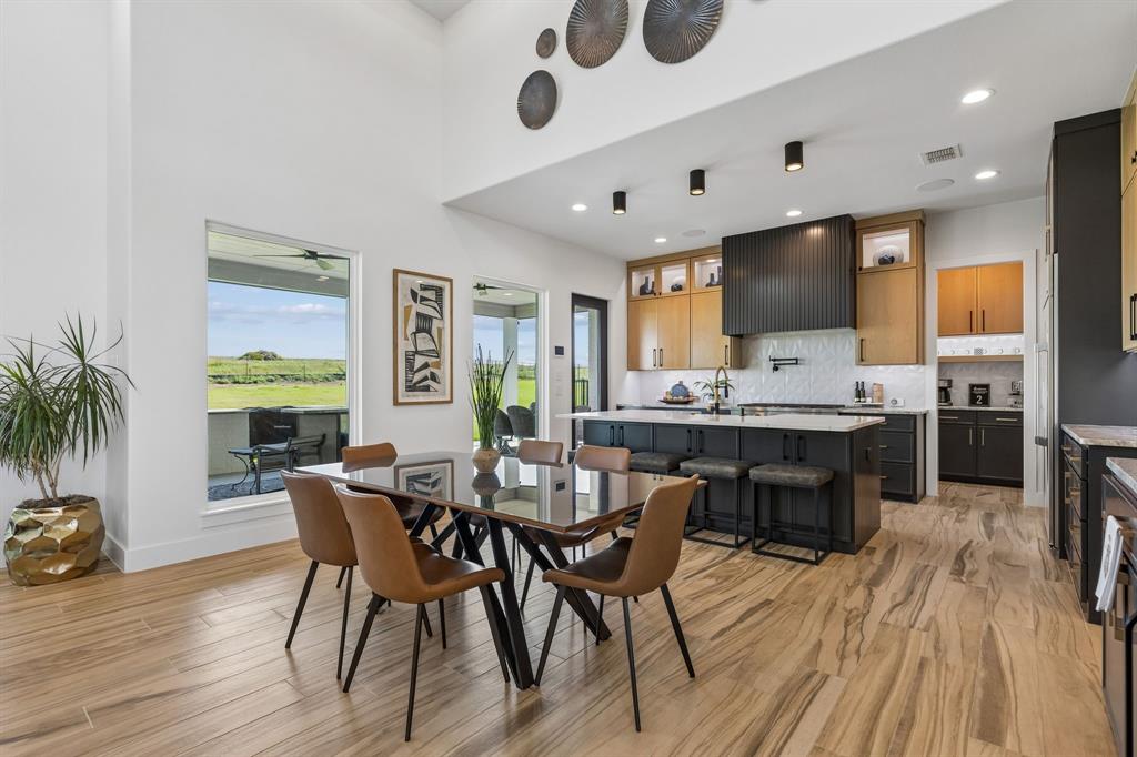 Bella Flora - Residential