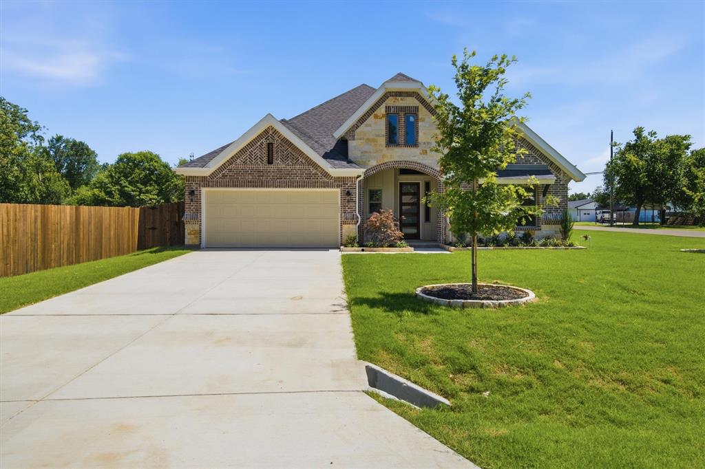 Experience country living in this well sought neighborhood of Quail Creek Village. This GORGEOUS ENTERTAINERS DELIGHT. With a 2279 sq ft, 4 beds, 3 full baths, and a study, this home has a perfect layout! Thoughtfully crafted with impeccable attention to detail, this stunning home showcases expansive living spaces, soaring ceilings, Crown molding ,interiors with lots of natural light. The gourmet chef’s kitchen is a masterpiece, featuring stainless appliances, custom cabinetry, an island, and elegant finishes perfect for both everyday living and entertaining. The primary suite offers decorative ceilings a private retreat with a spa-inspired bath, dual vanities, a soaking tub, and a spacious walk-in closet. Additional highlights include beautifully appointed secondary bedrooms, designer lighting, high-end flooring, and seamless indoor-outdoor living. Step outside to a entertaining backyard complete with a covered patio ideal for relaxing or hosting gatherings. This home is situated in a highly desirable location. This truly is a extraordinary property offers, comfort, and convenience all in one remarkable home.