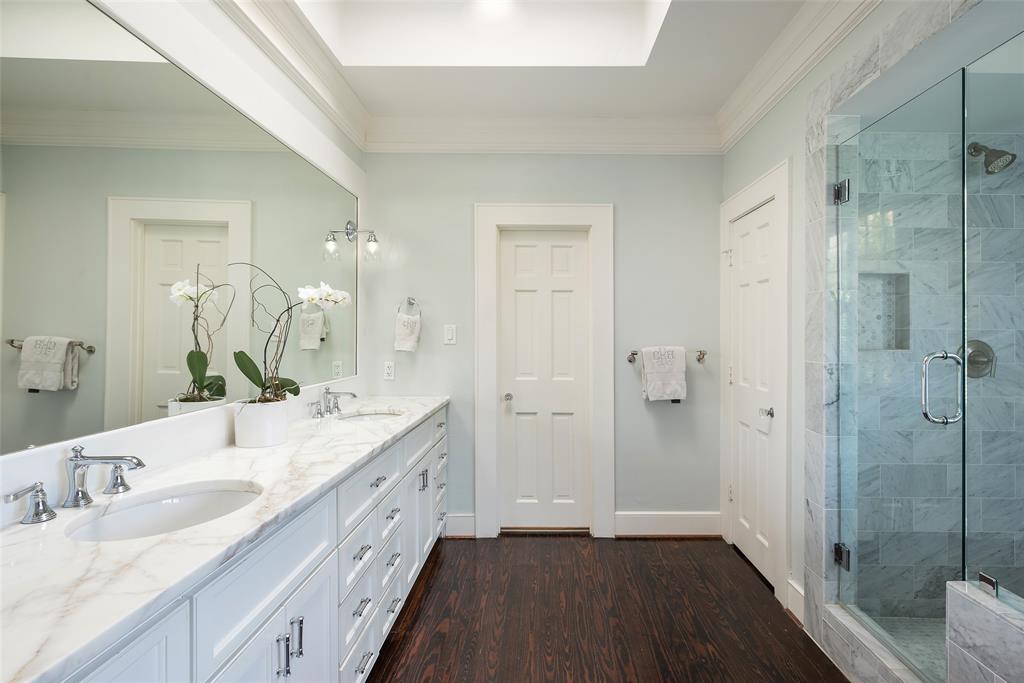 DR F J HALLS SUBD - Residential