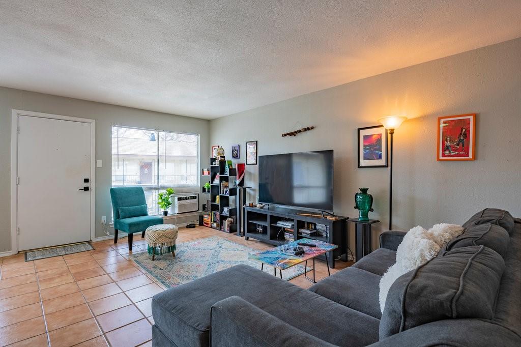Bowser Oaks Condo - Residential