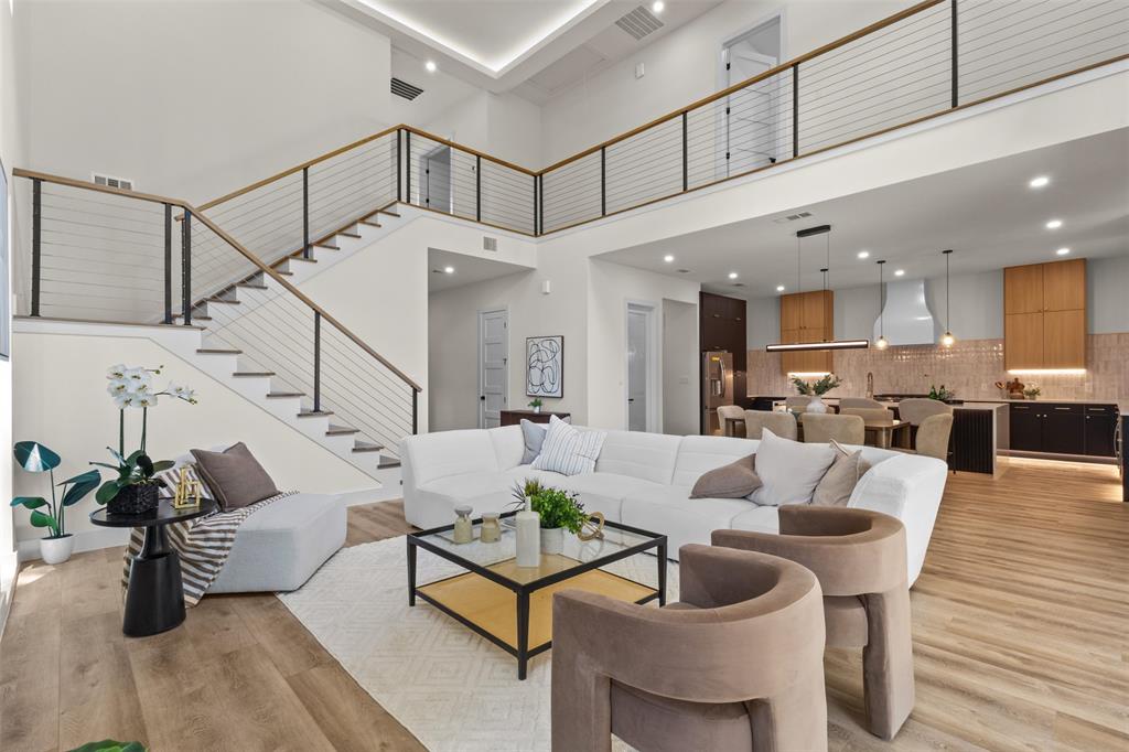 Mount Auburn - Residential