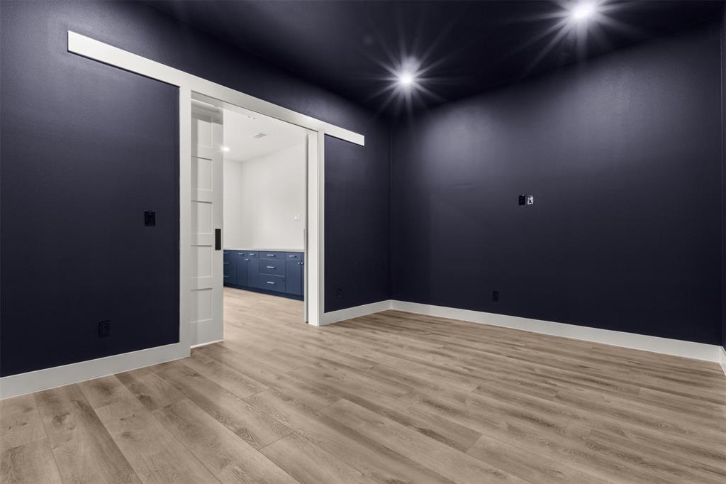 Mount Auburn - Residential