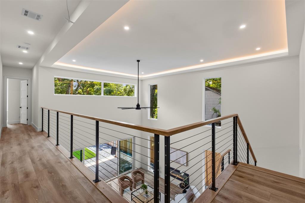 Mount Auburn - Residential