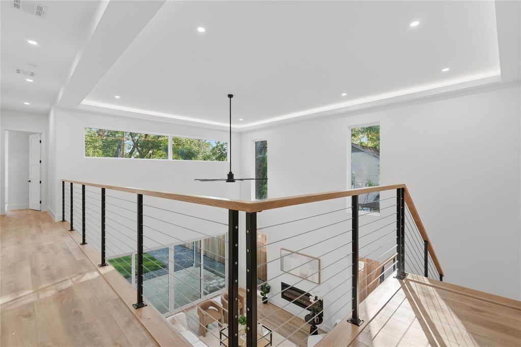 Mount Auburn - Residential