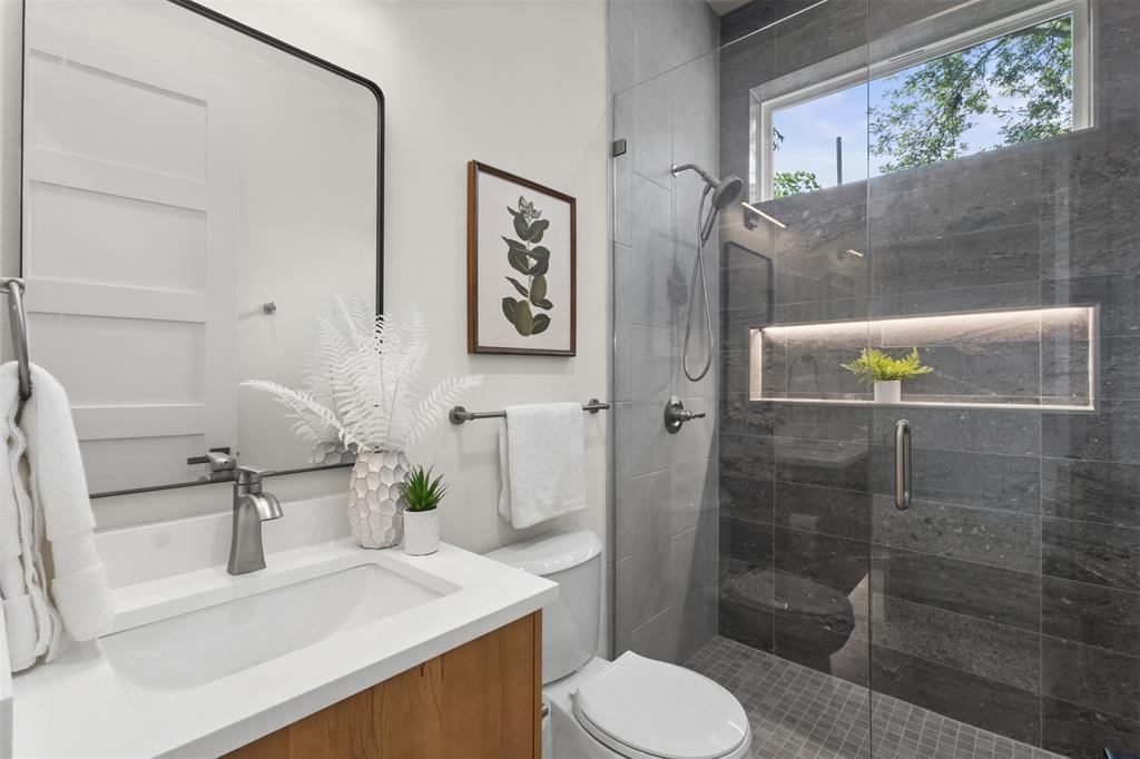 Mount Auburn - Residential