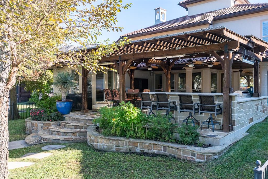 Pinnacle Club - Residential