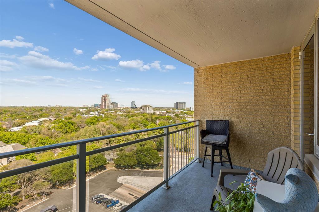 Twenty-One Turtle Creek Condos - Residential