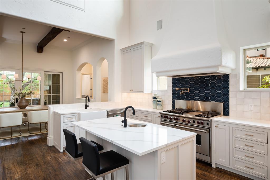 Manchester Downs - Residential