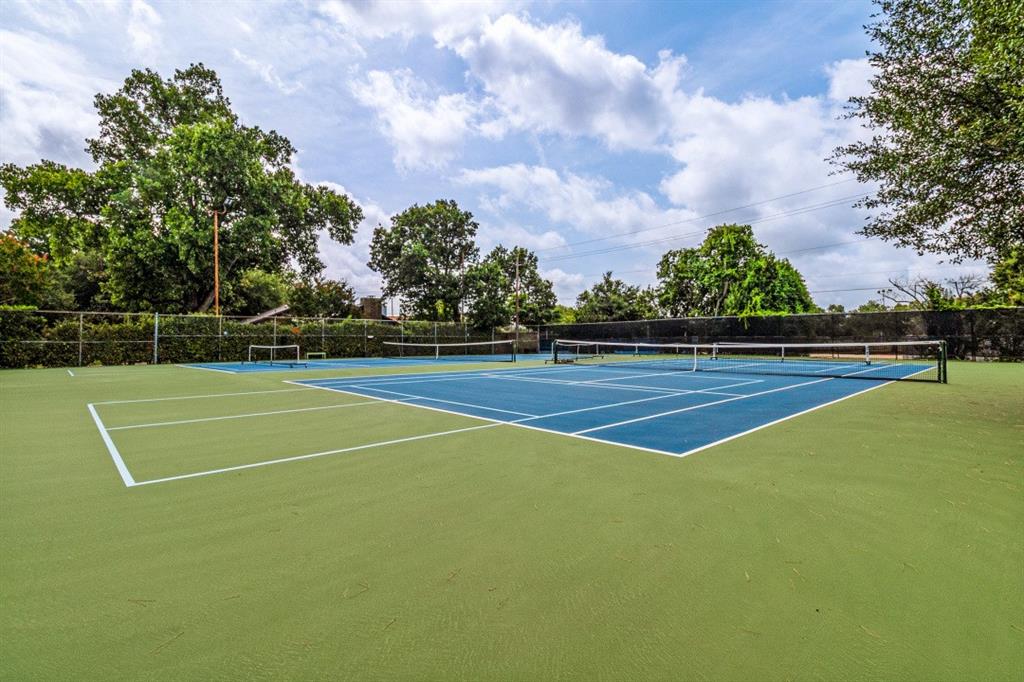 Hillcrest Villa Condo - Residential
