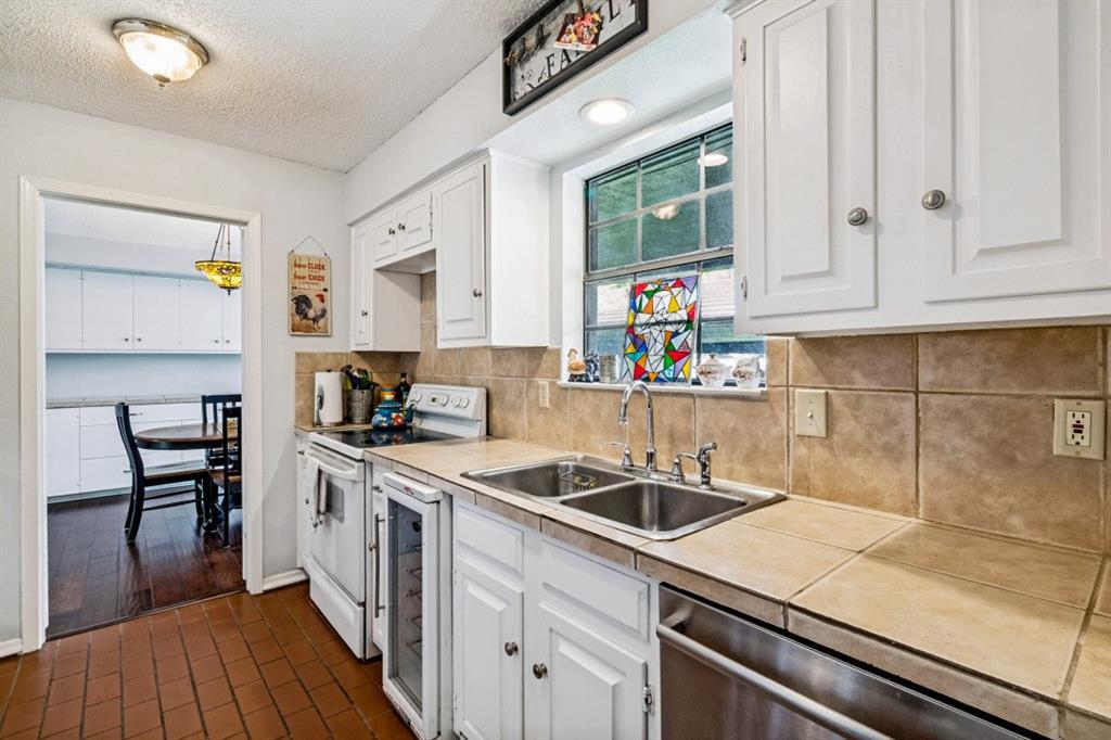 Hillcrest Villa Condo - Residential