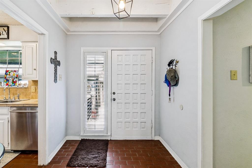 Hillcrest Villa Condo - Residential