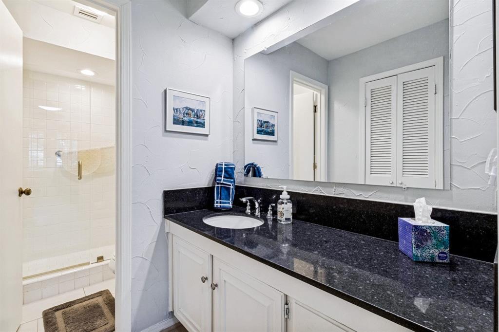 Hillcrest Villa Condo - Residential