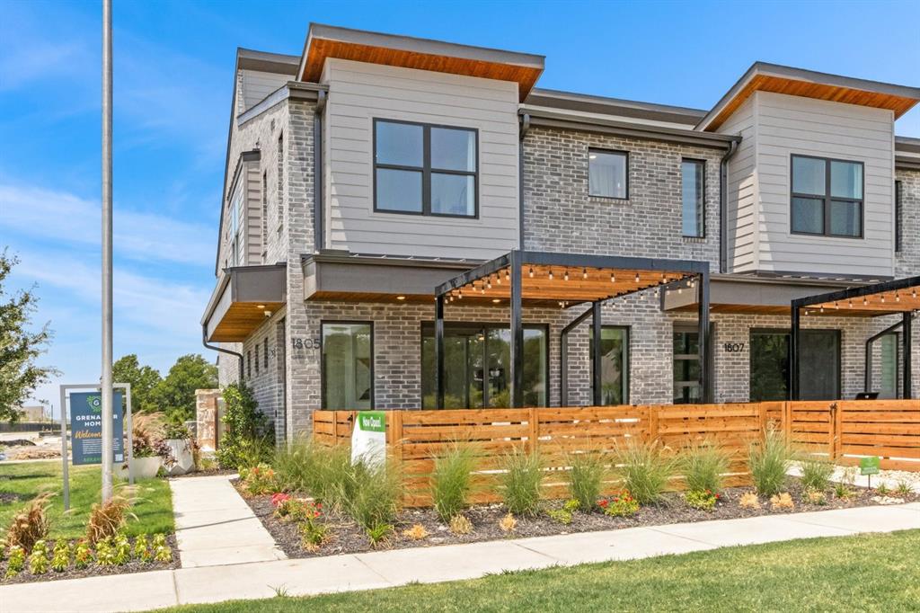 Willow Grove Townhomes - Residential