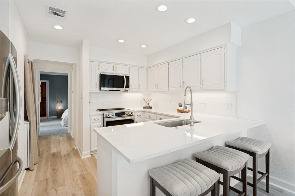 Boardwalk On The Pkwy Condos - Residential