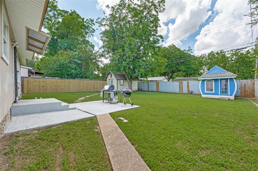 Valwood Park 04 - Residential