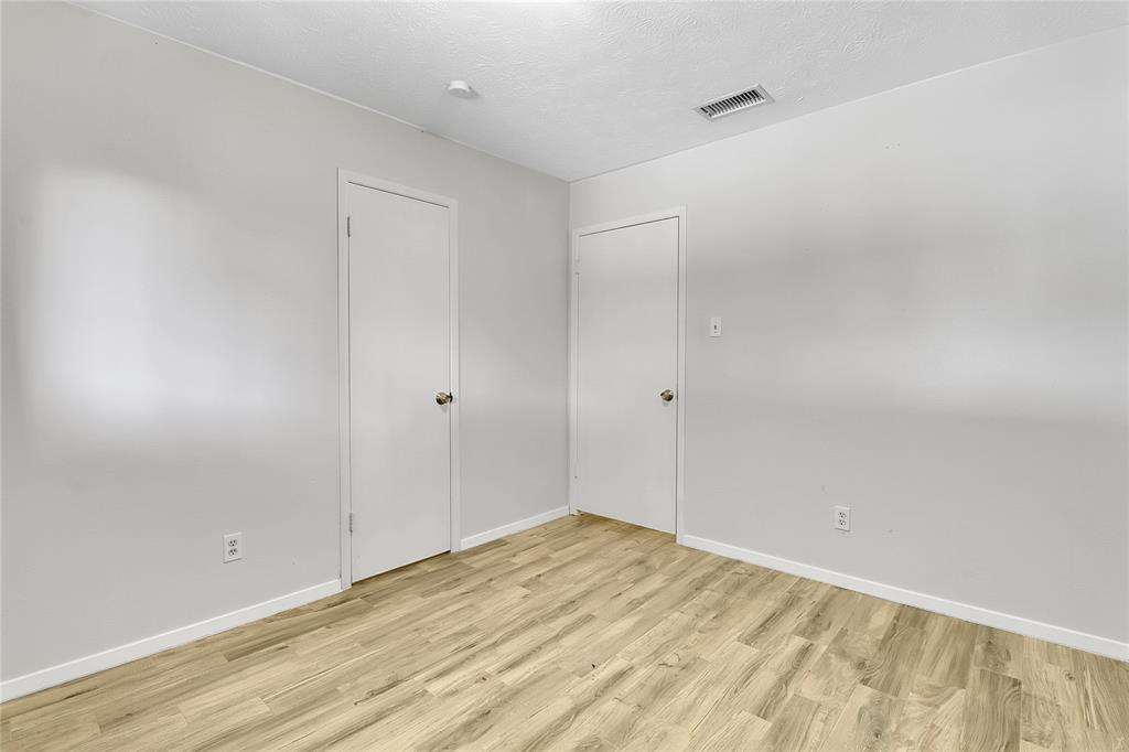 Mountain Creek Townhouses 2 - Residential