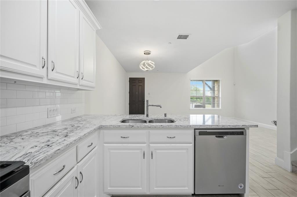 Riverset - Residential