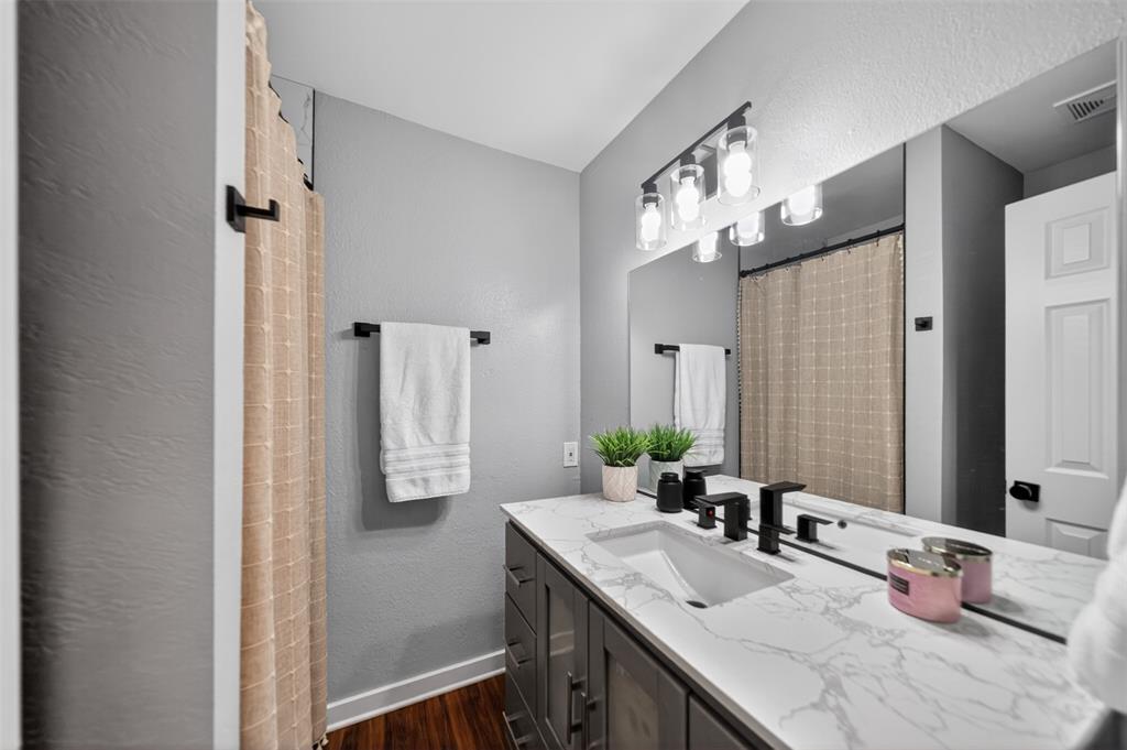 HIGHLAND HILLS - Residential