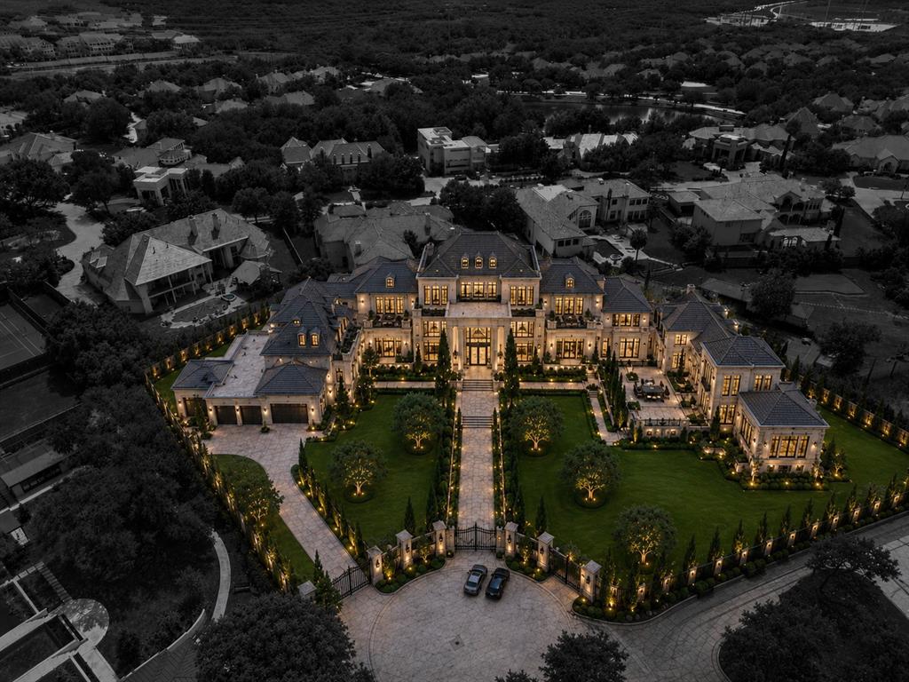 Kings Gate - Land