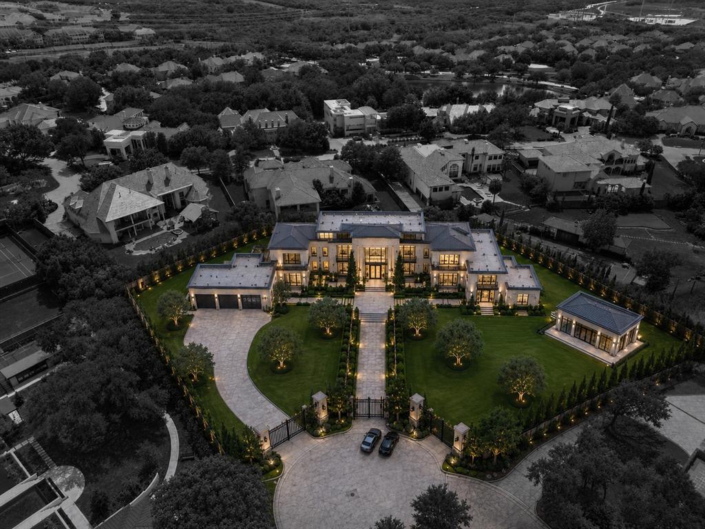Kings Gate - Land
