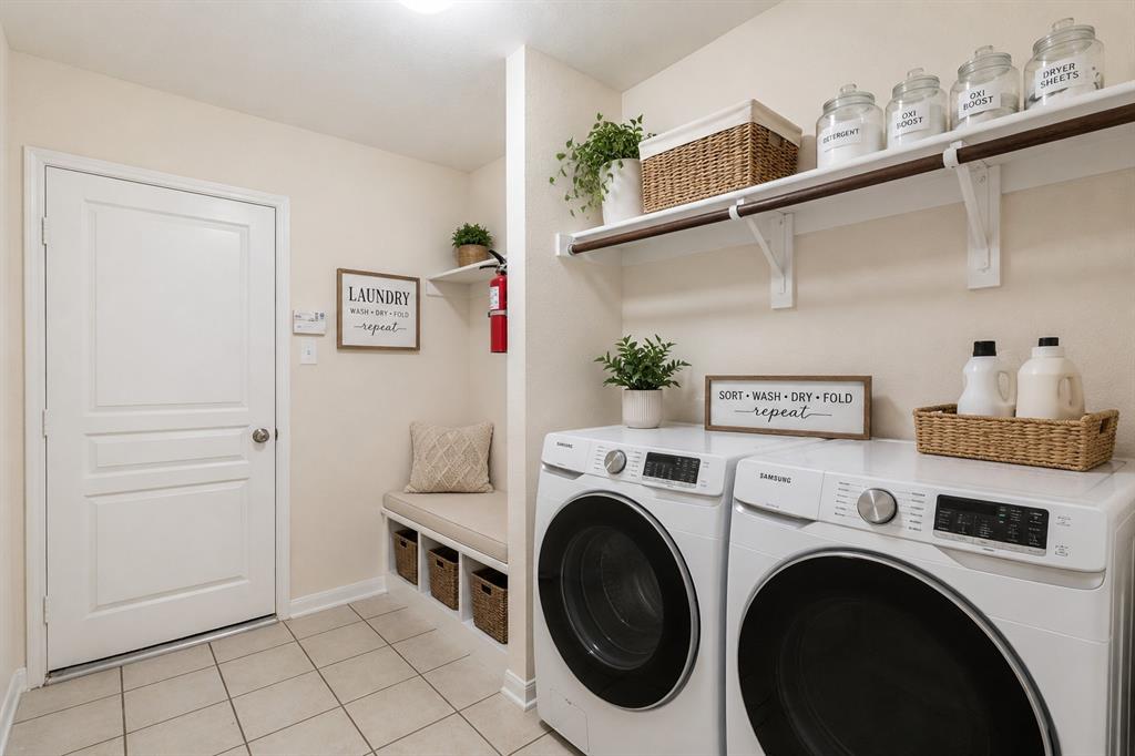 Sendera Ranch - Residential