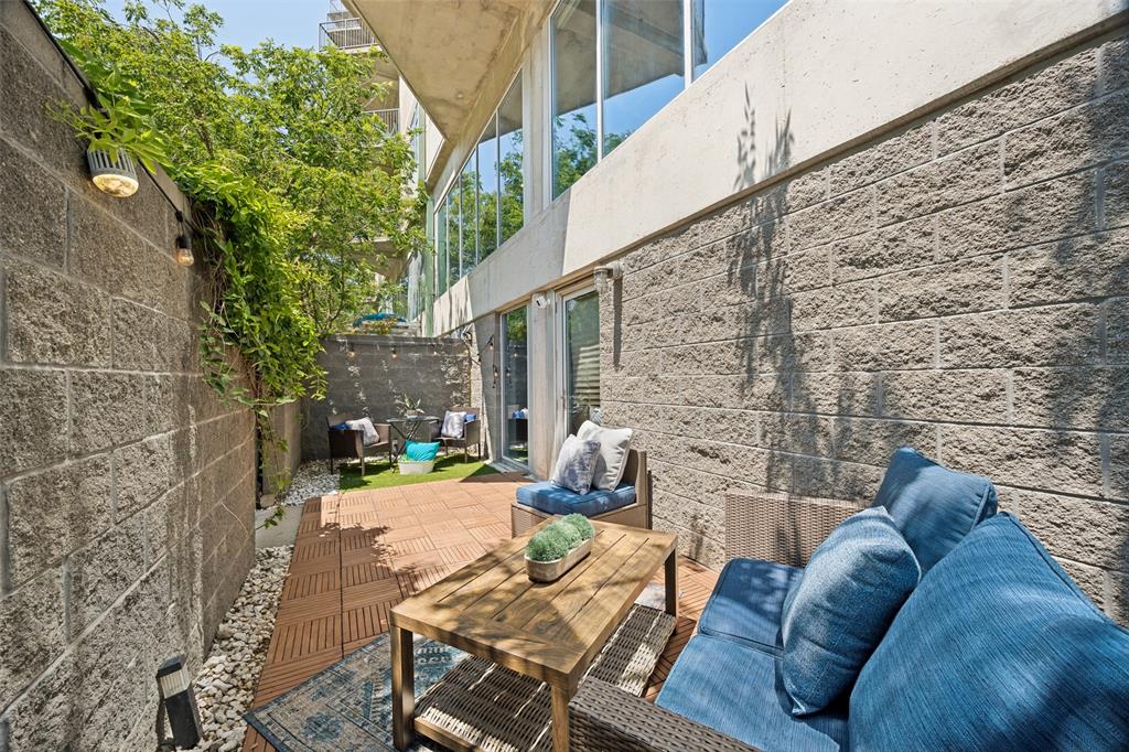 Beat At The South Side Station - Residential