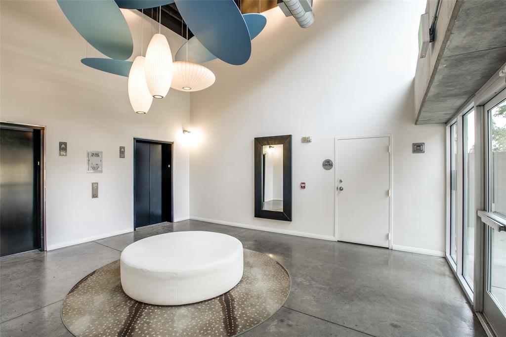 Beat At The South Side Station - Residential