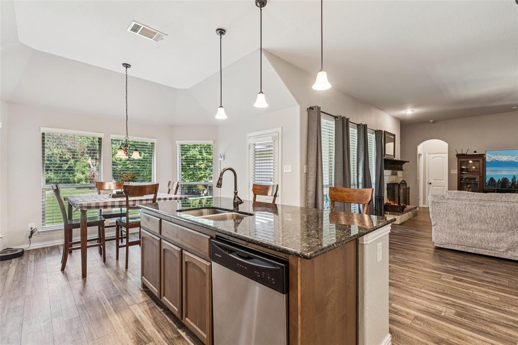 Silver Creek Manor - Residential