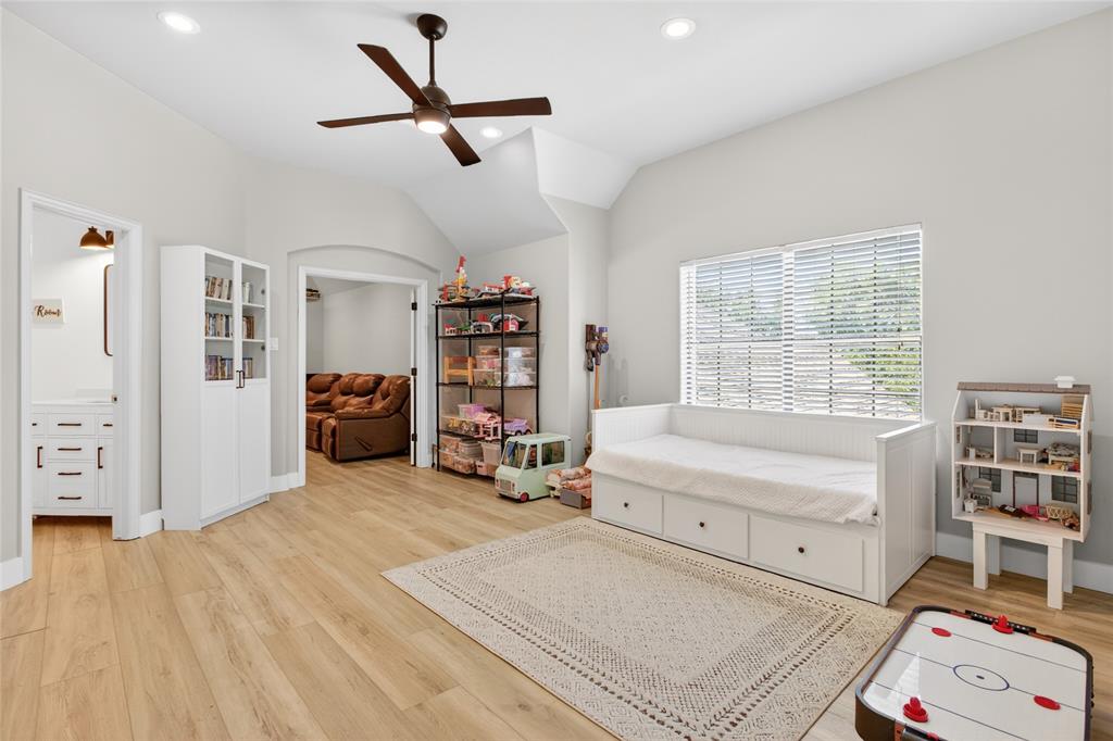 Split Rail Estates Sec - Residential