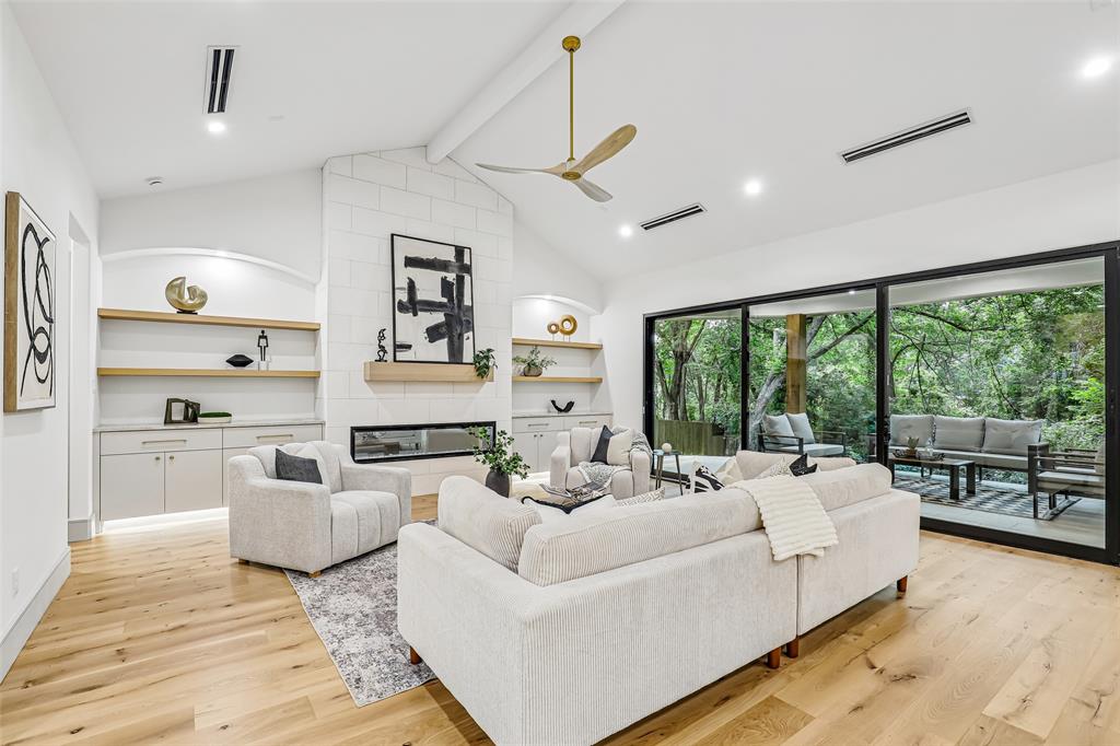Lake Forest Village Ph 3 - Residential