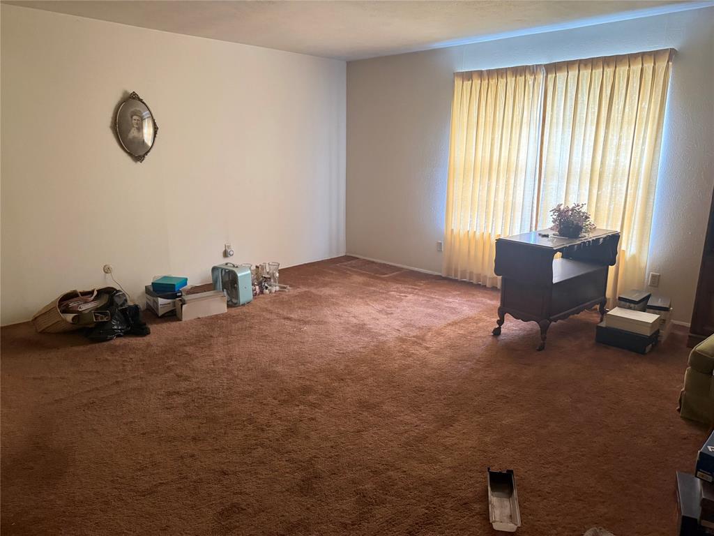 Meadows North Condo - Residential