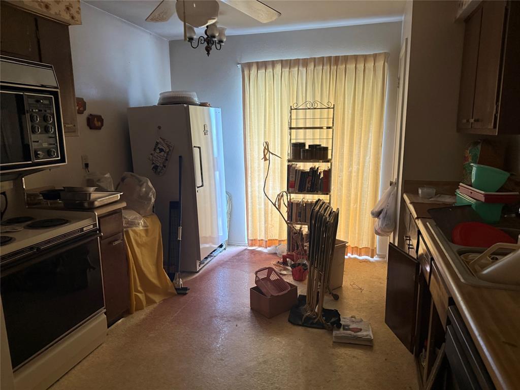 Meadows North Condo - Residential