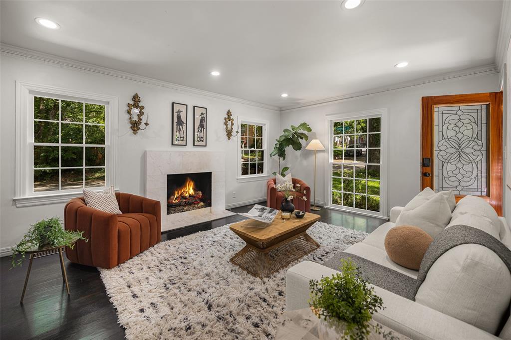 Hollywood Heights - Residential
