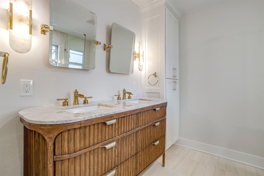 Mistletoe Heights Add - Residential