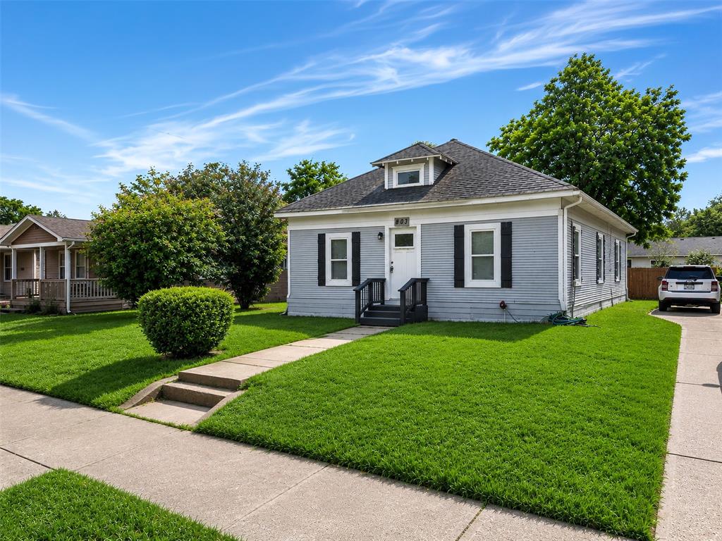 Brand new roof (April 2026). Backyard backs directly to a park with new grass and walking paths. Located in Winnetka Heights, this home features an open-concept layout with abundant natural light. The kitchen includes quartz countertops, shaker-style cabinetry, and a newly added island, creating a bright and practical space. The fully fenced backyard offers rear alley access and an electric gate for secure off-street parking. Conveniently located just minutes from Bishop Arts and Downtown Dallas.