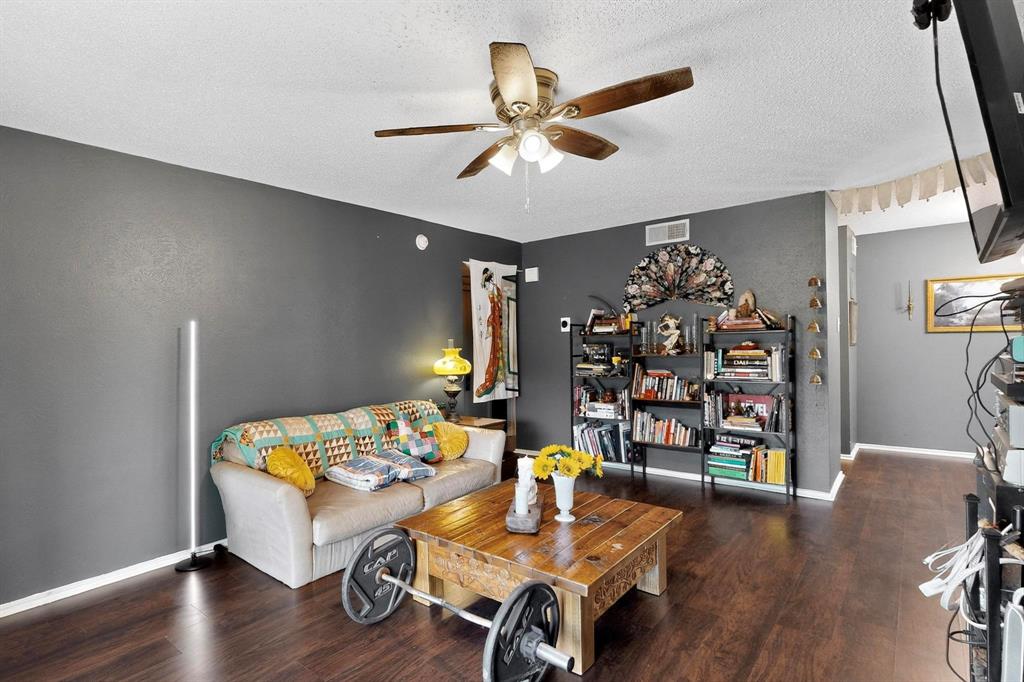 Oakhollow Condo - Residential