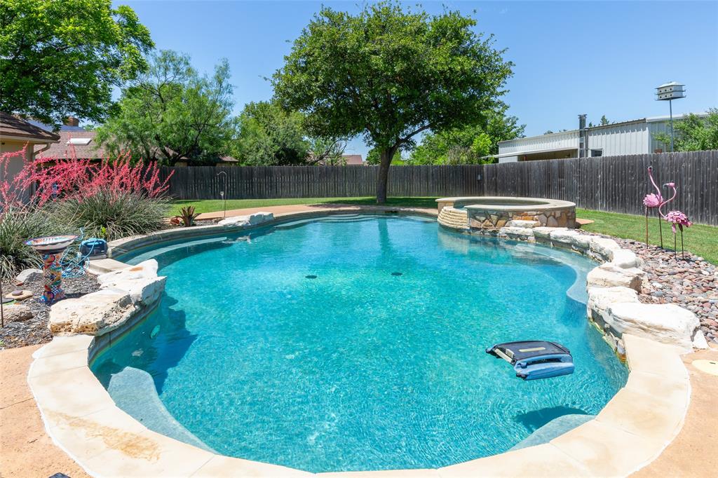 LYTLE ESTATES - Residential