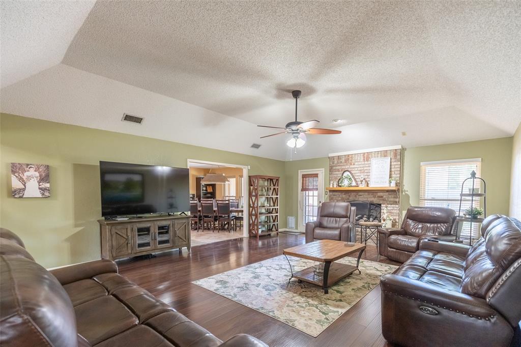 LYTLE ESTATES - Residential