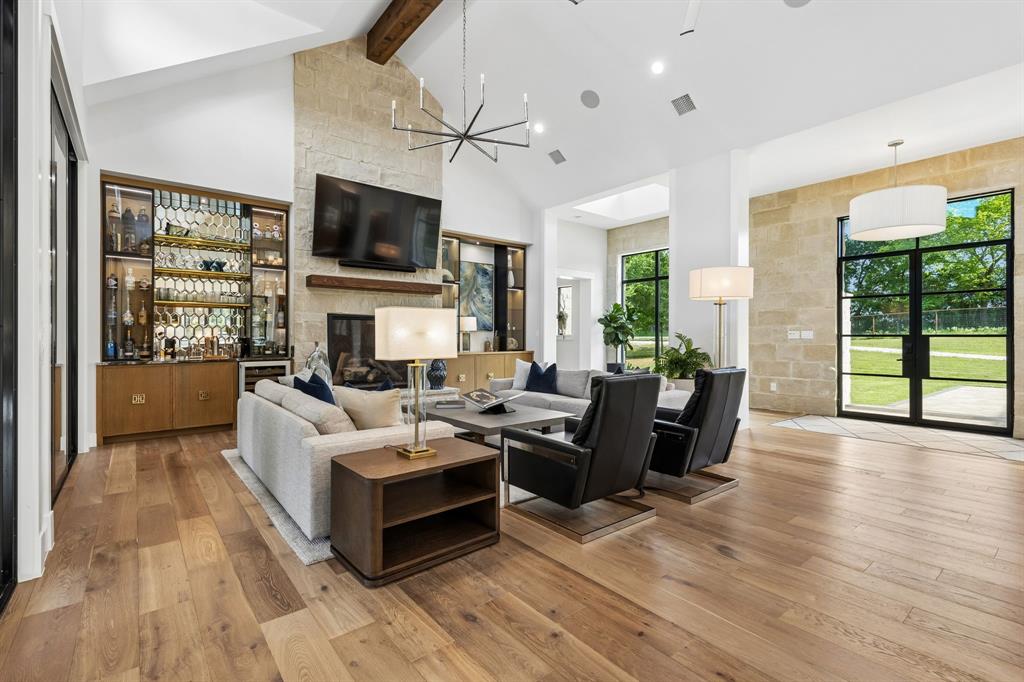 H White - Residential