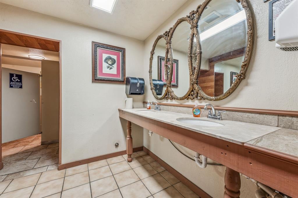 0 - Commercial Sale