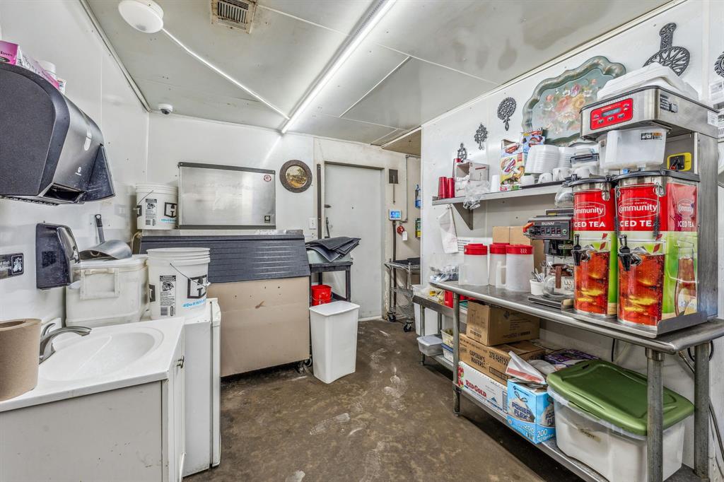 0 - Commercial Sale