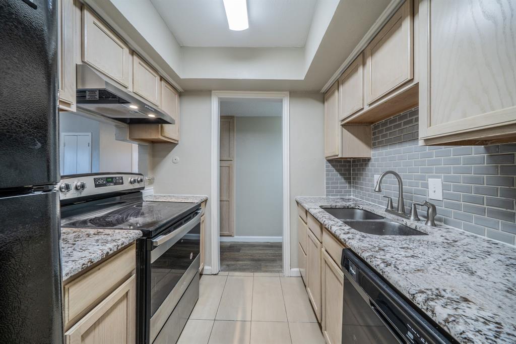 Meadowcreek Village Rev - Residential