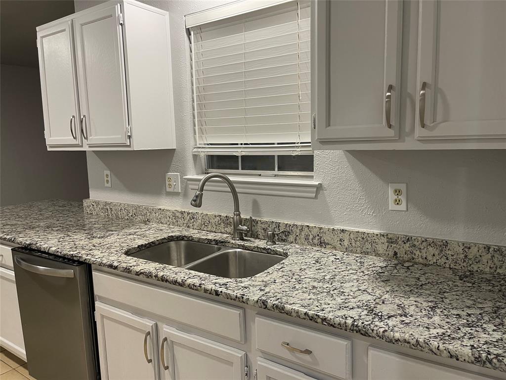 Regency Park 2 - Residential Lease